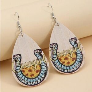 Cow Girl Daisy Tear Drop Leather Earrings